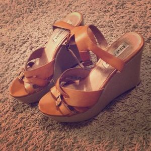 Steve Madden wedges size 8
